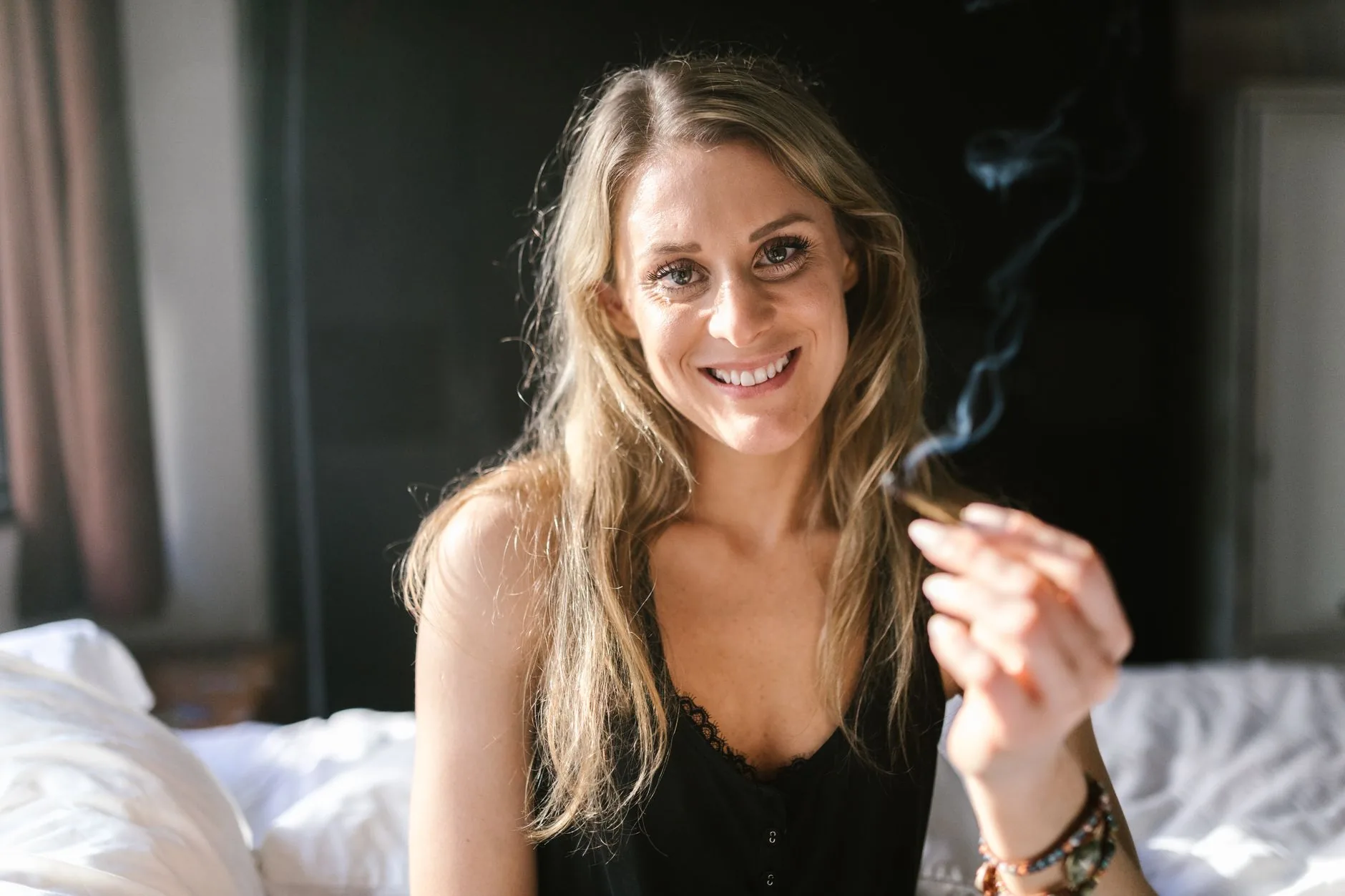 Gemma Mengual e Xavier Sardà discutem negócios e experiências com cannabis medicinal