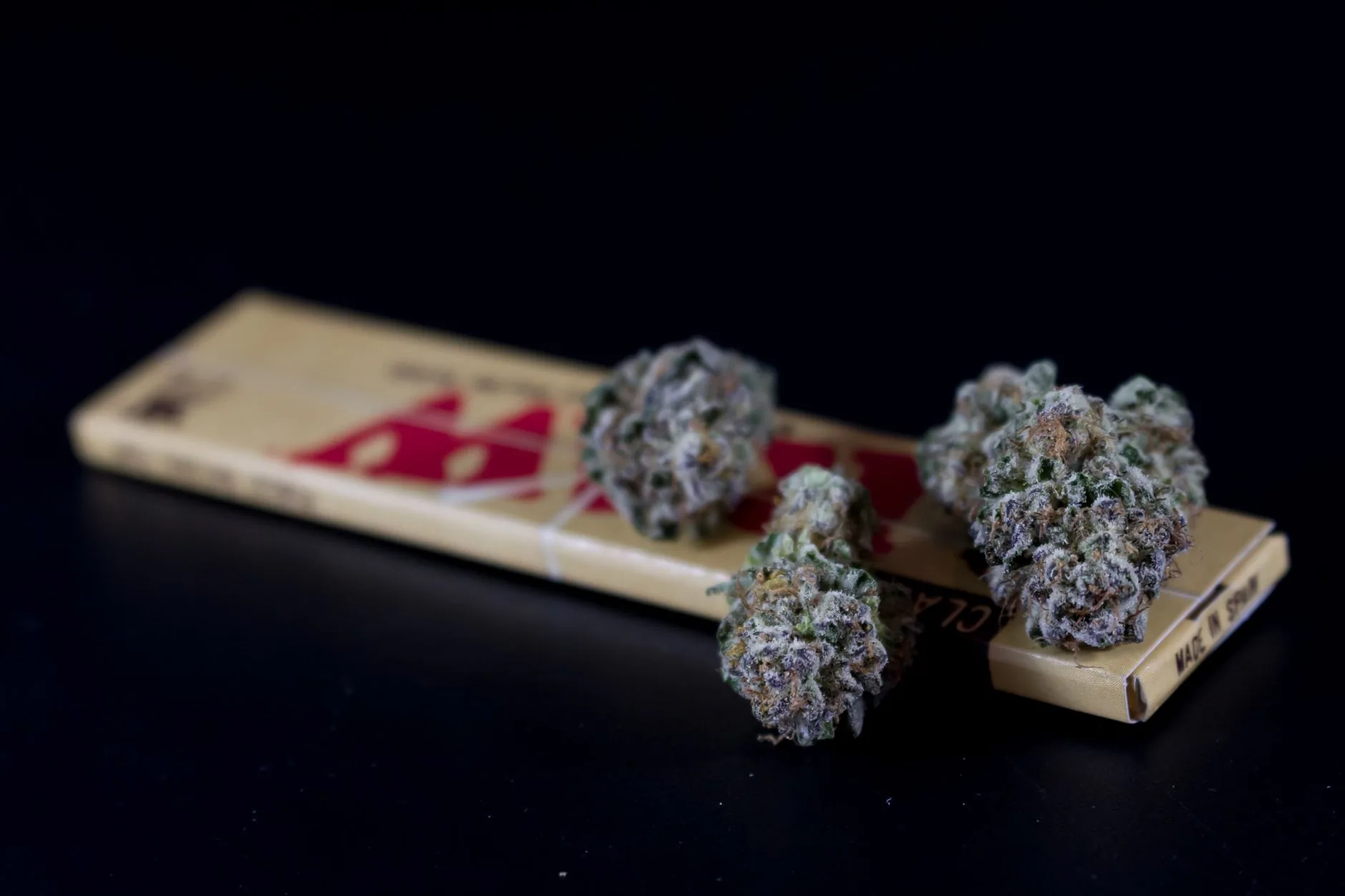 Dose de THC não duplica intensidade da euforia em cannabis