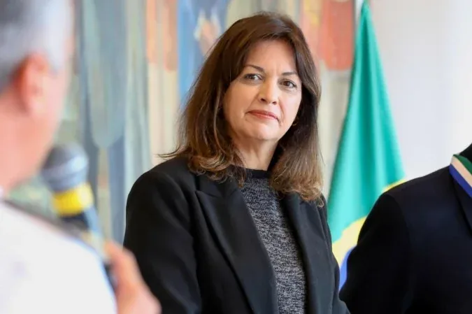 Ministério da Defesa pode ter primeira mulher no comando