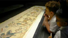 British Museum implementa mudanças após problemas com fila para exposição da Tapestra de Bayeux