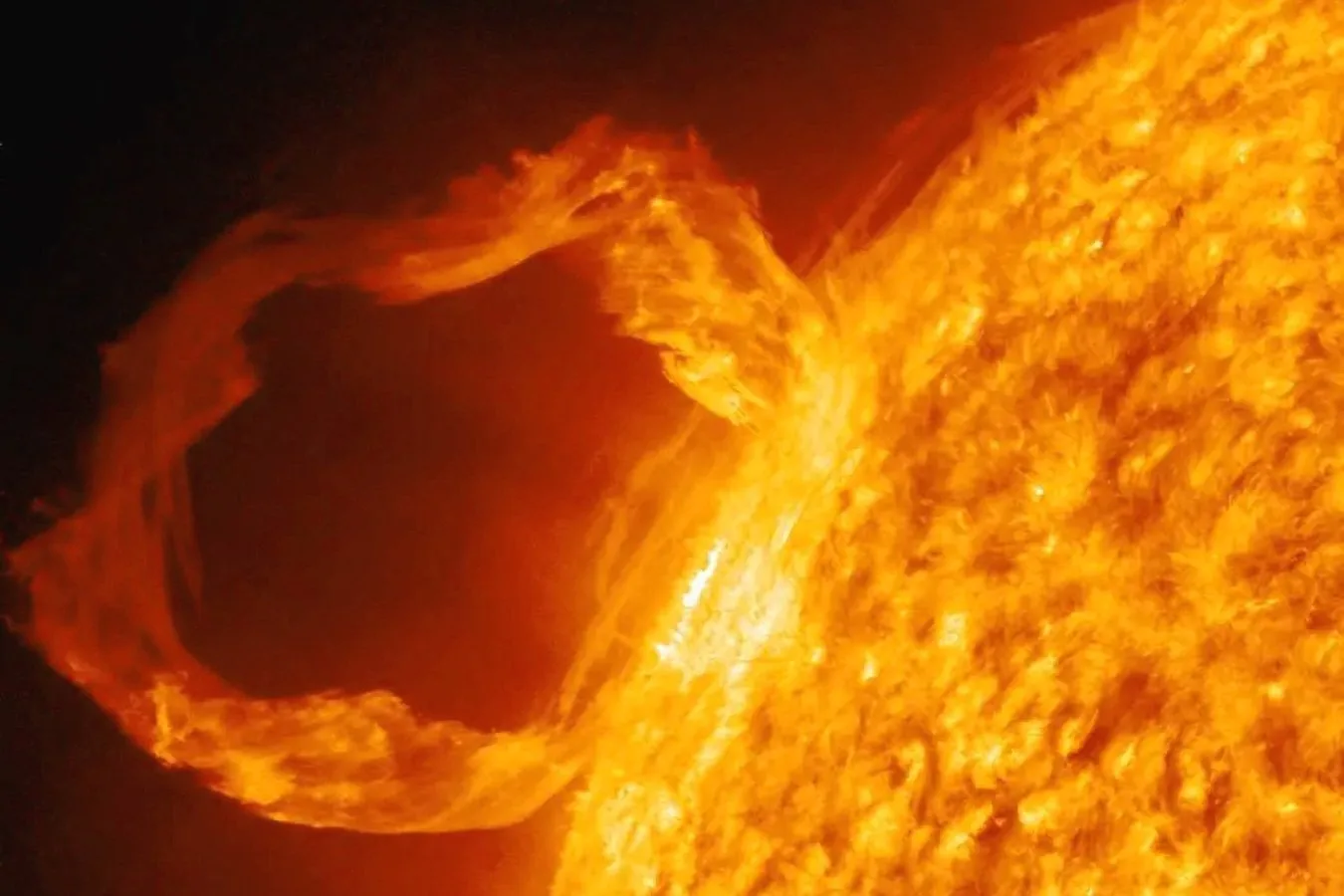 Pesquisadores criam nanoflares solares no laboratório
