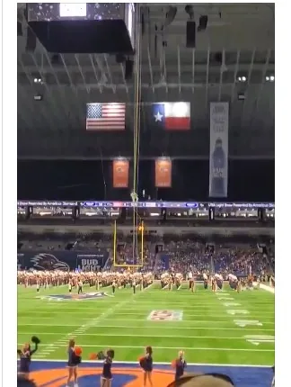 Militar da Força Aérea dos EUA morre após cair de rapel em jogo de futebol americano no Texas
