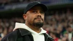 Kompany colapsa durante treino e é levado ao hospital
