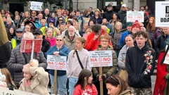 Protestos contra construção de centro de dados