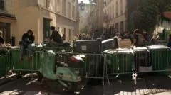 França prepara-se para dia nacional de protestos escolares após lesões e prisões