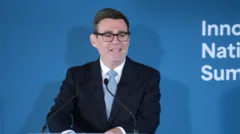 Burnham promete limitar cláusulas de não-concorrência em contratos