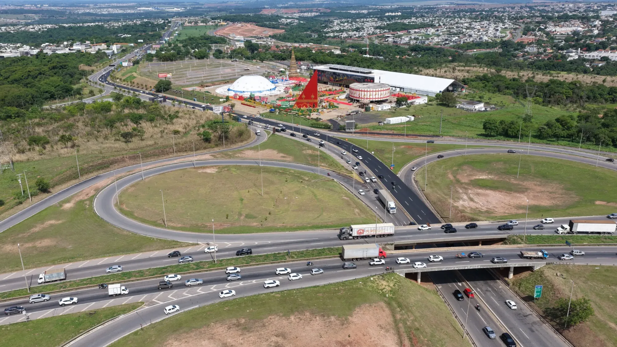 Governo de Goiás inicia obras em novo trecho da GO-020