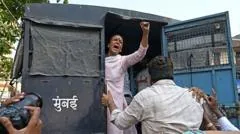 Delhi vê mais protestos após líderes do 'Partido das Lagartixas' serem libertados