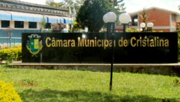 Concurso da Câmara de Cristalina abre inscrições com salários de até R$ 8,3 mil