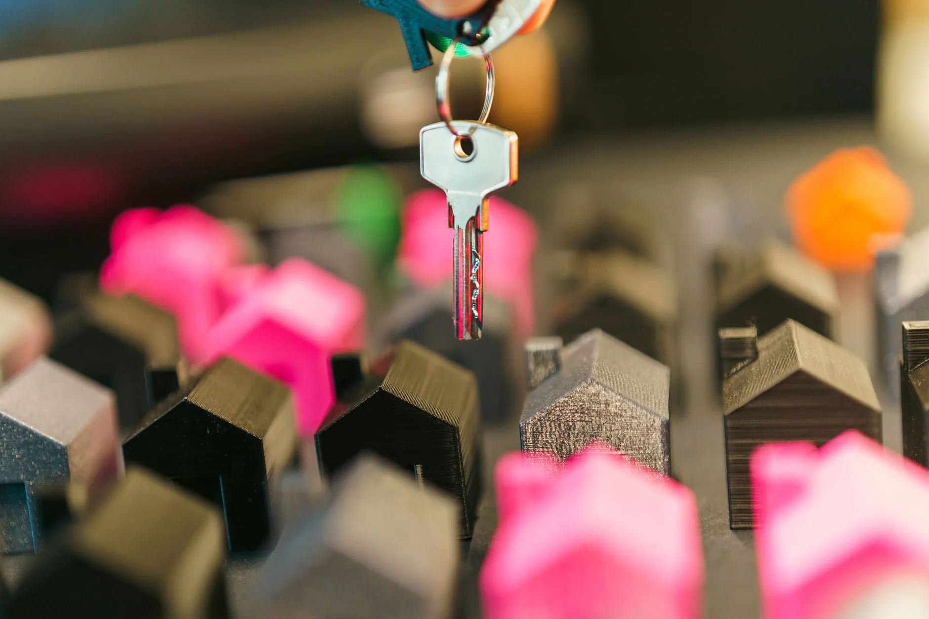 Entenda: Como a Crise Econômica Impacta o Setor Imobiliário
