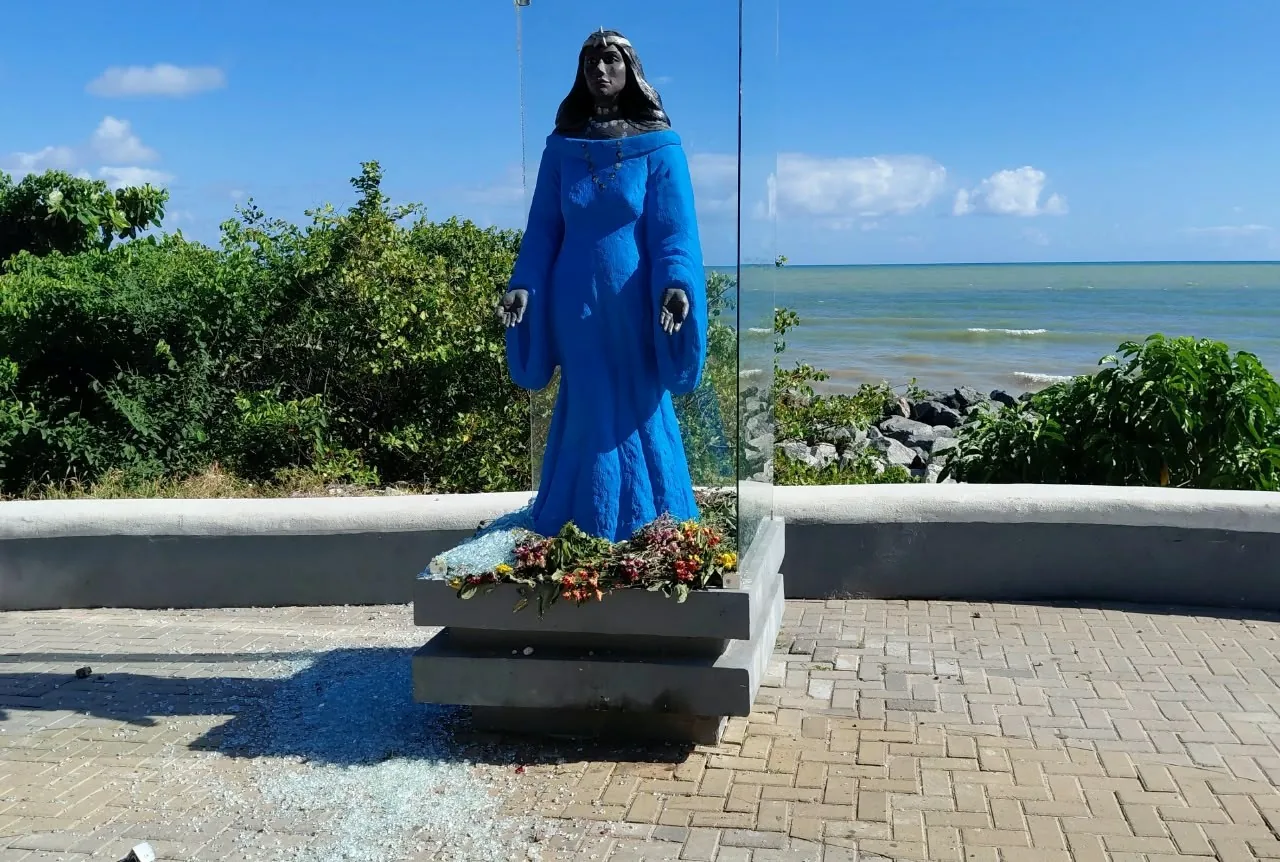 Briga termina com proteção de estátua de Iemanjá quebrada em João Pessoa