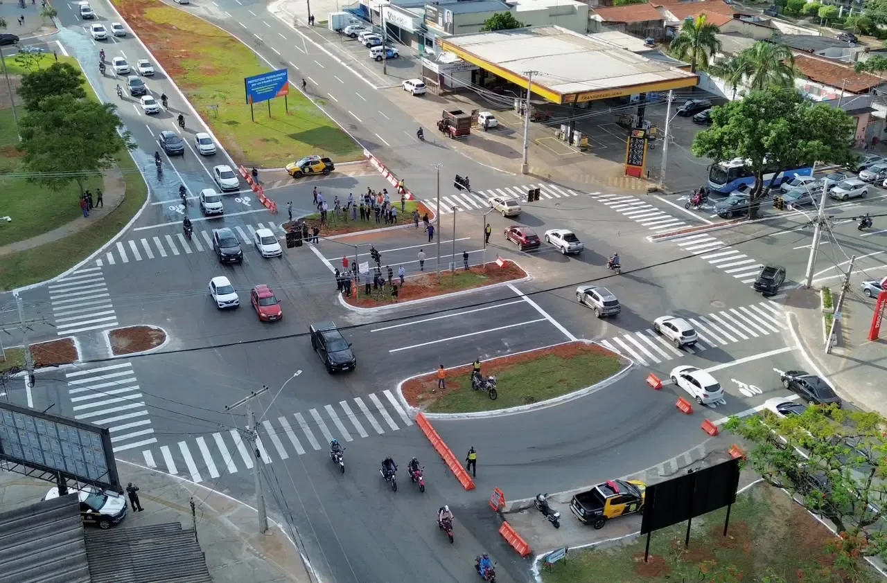 Rotatória é substituída por cruzamento semaforizado no Parque Amazônia