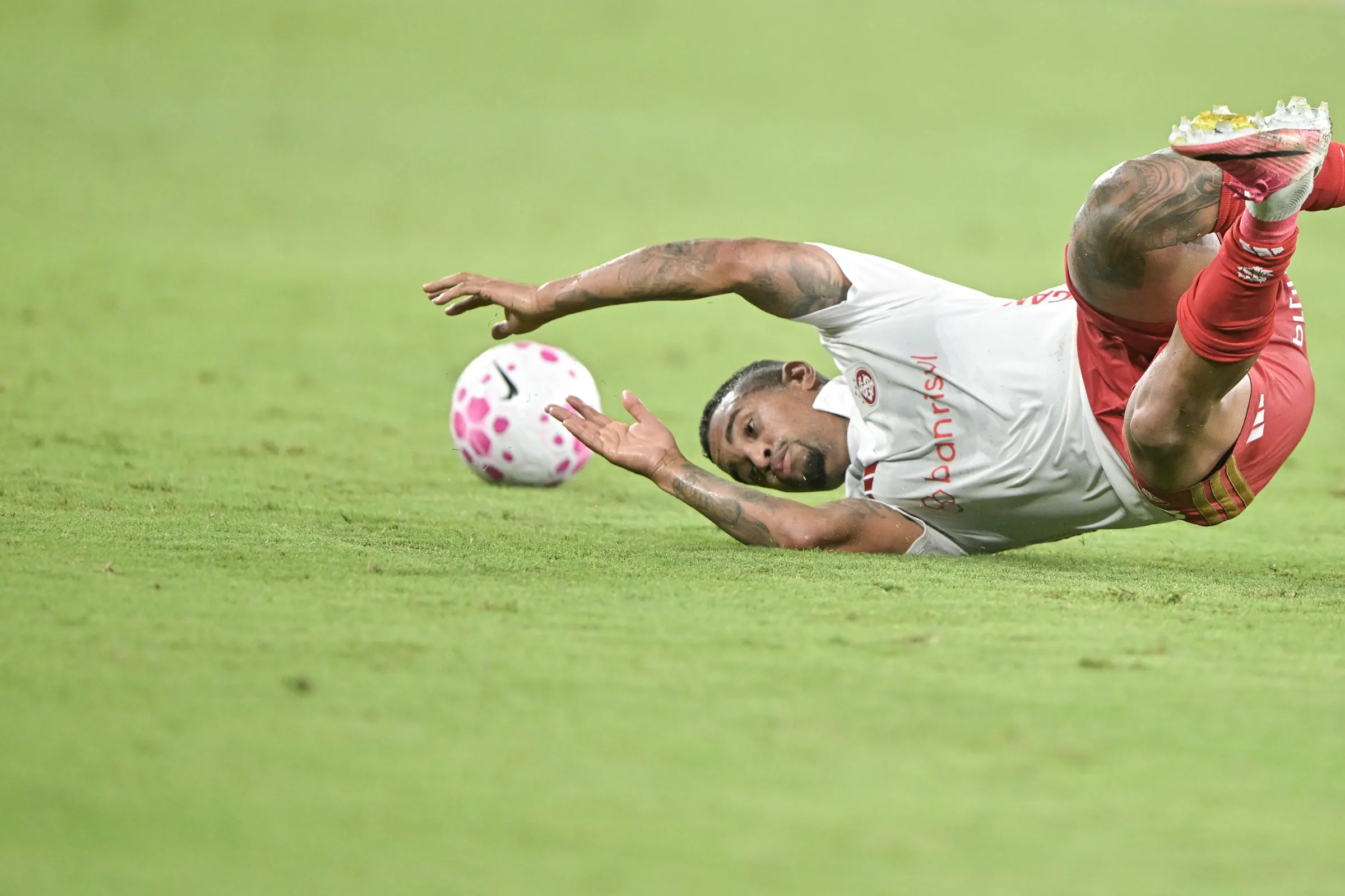 Inter cobra arbitragem após derrota para o Fluminense