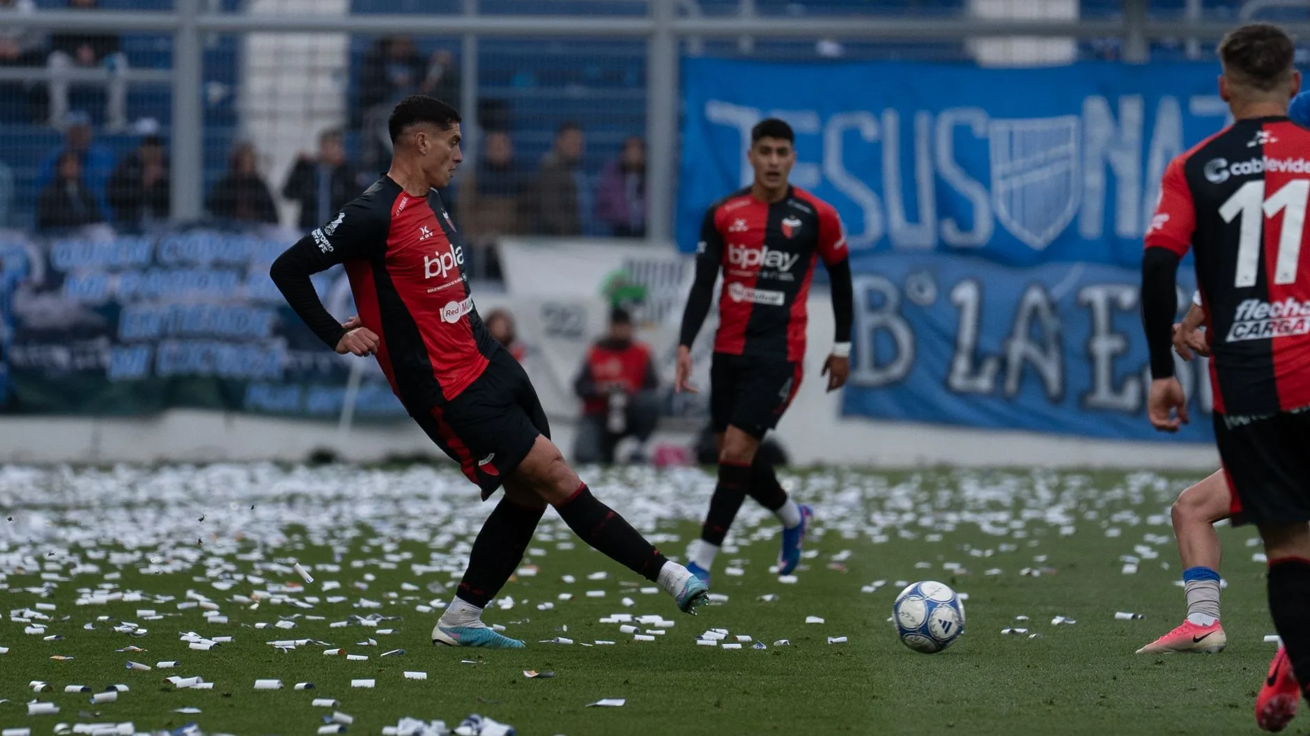 Contexto: O Impacto das Vitorias e Decisões na Competição Esportiva