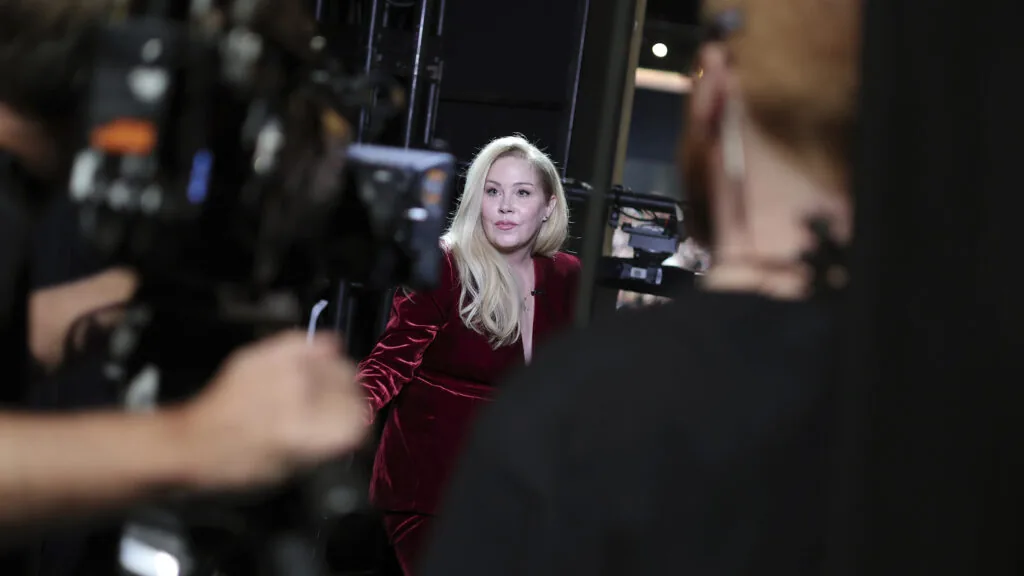 Actriz Christina Applegate revela diagnóstico incorreto de esclerose múltipla