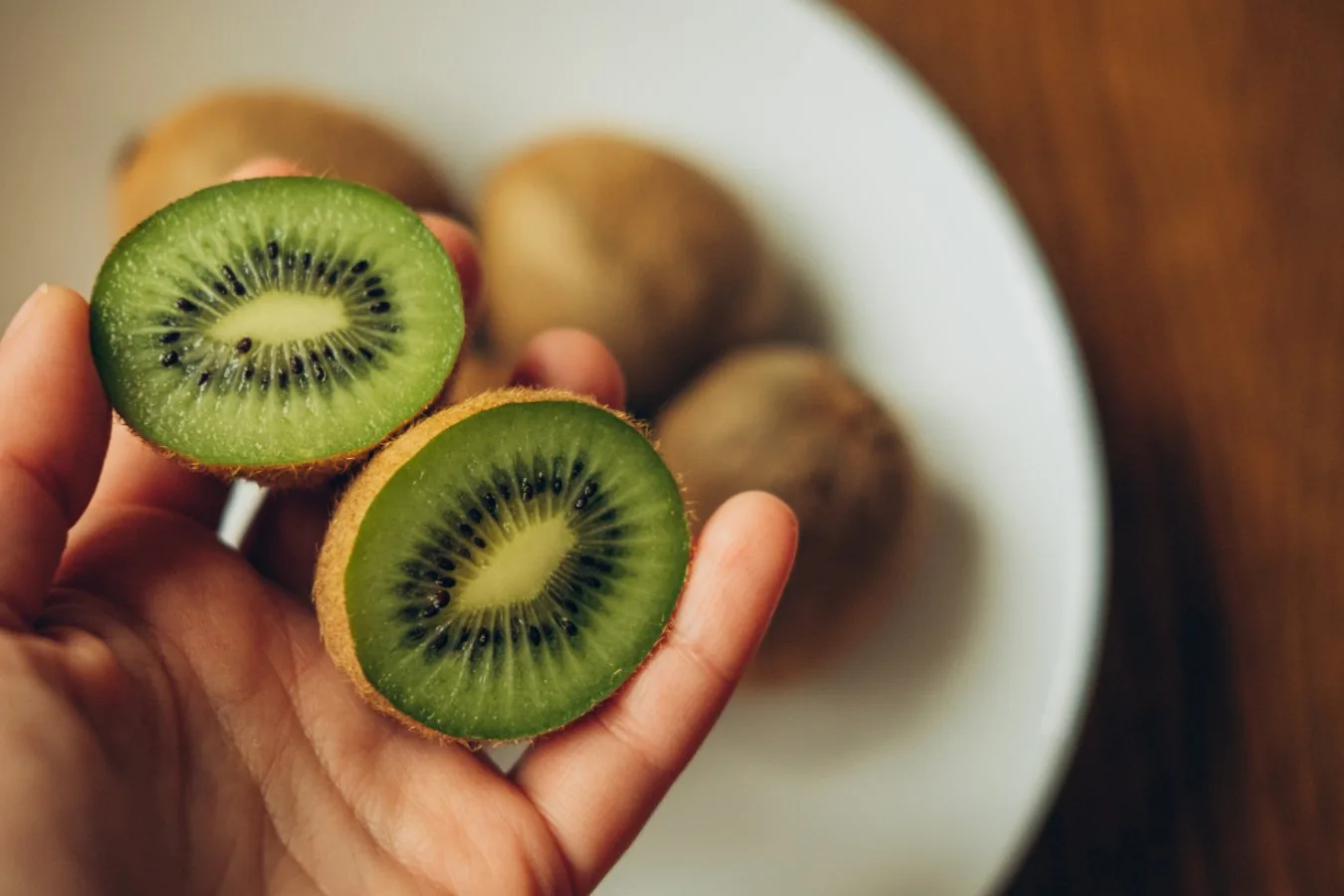 Pele de frutas e vegetais contém mais fibras do que imaginamos