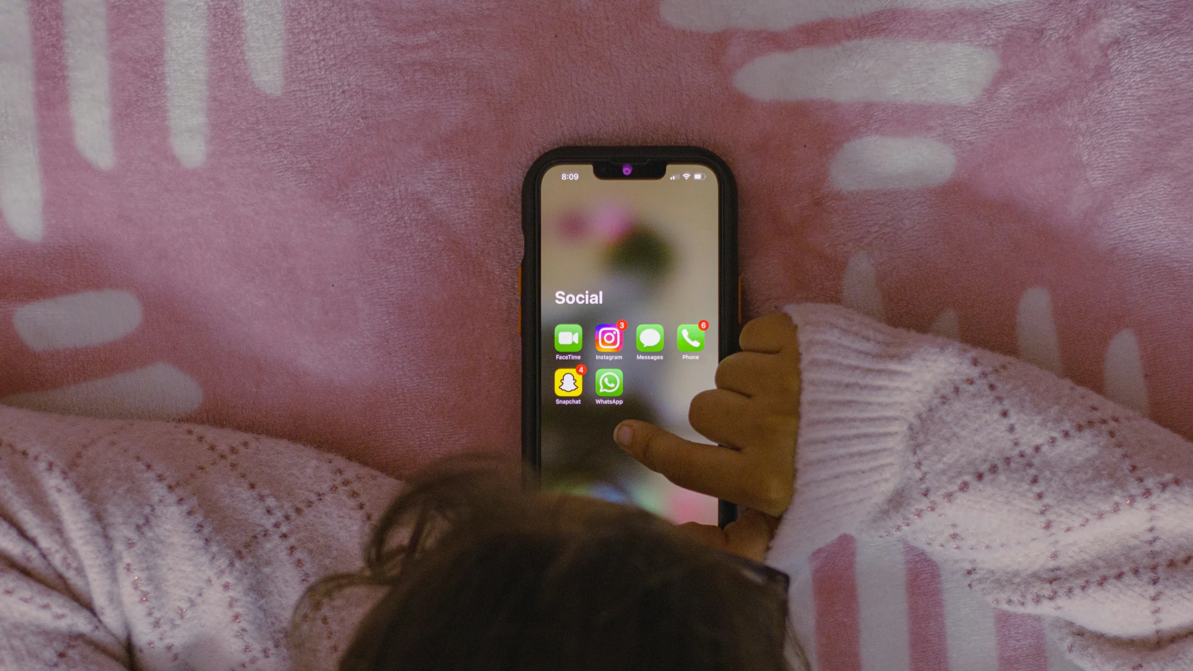 Flórida pede à Justiça que obrigue Meta a limitar uso de redes sociais por menores