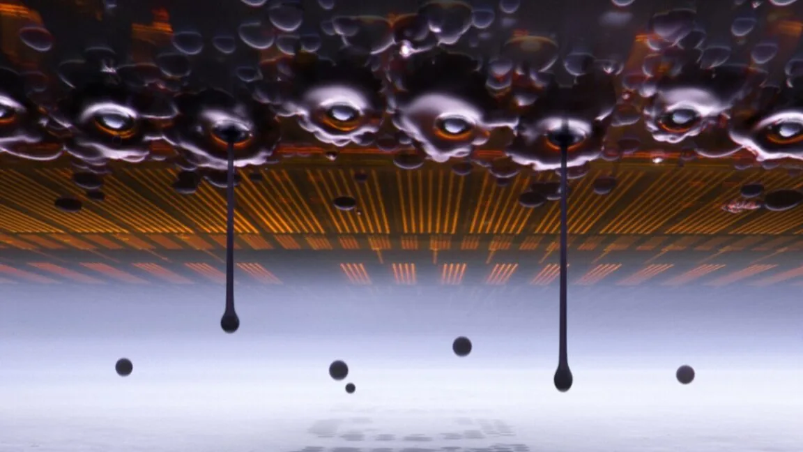 Ole Bielfeldt vence Nikon Small World com fotografia de gotas de tinta