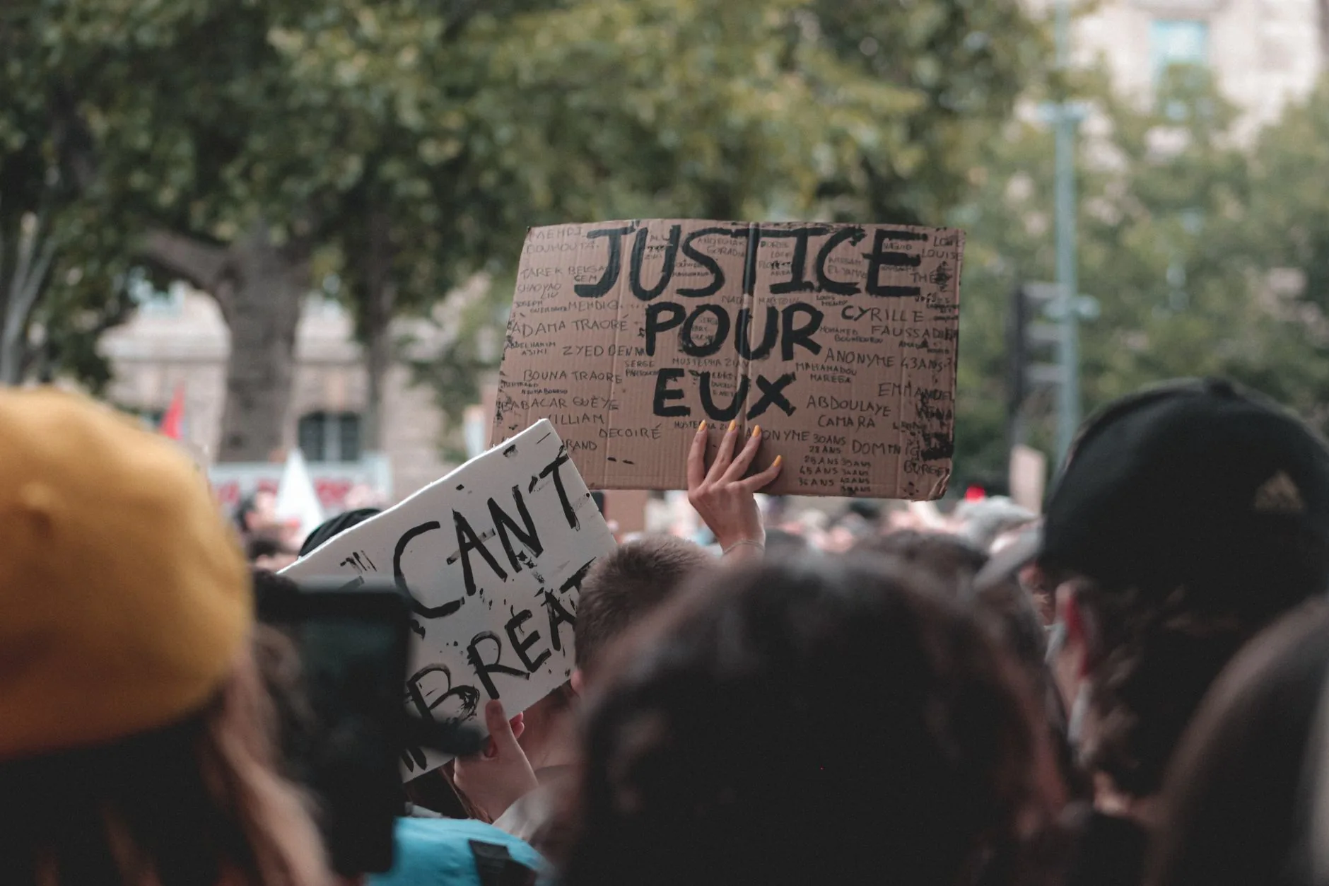 Análise: Desafios e Consequências das Manifestações Educacionais na França