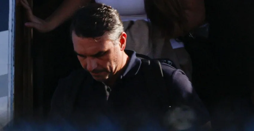 Flávio Bolsonaro nos EUA: Como as eleições de meio de mandato podem afetar sua permanência?